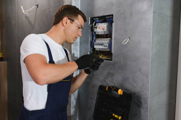 Best Local Electrician Companies  in Collinsville, MS